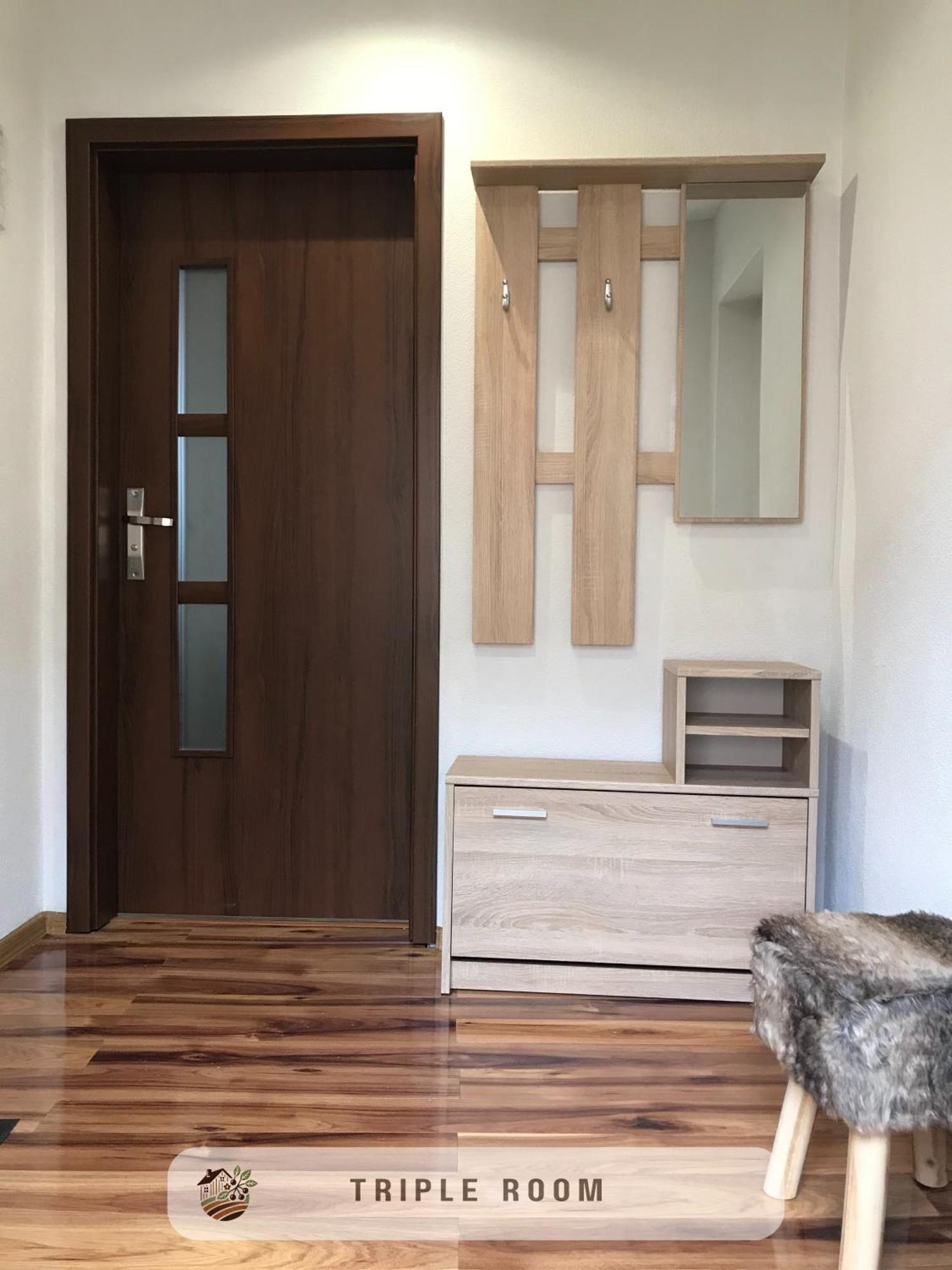 Apartmanovy Dom Visnove ภายนอก รูปภาพ
