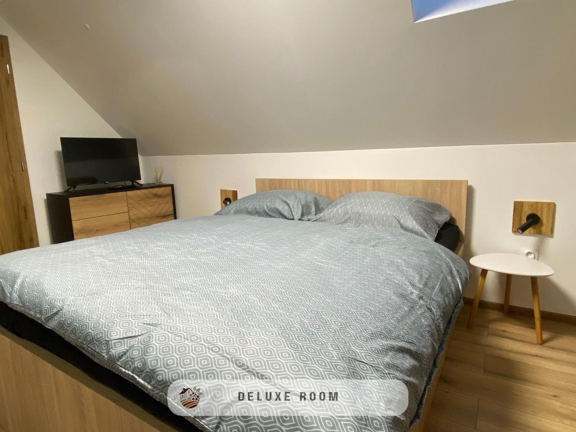Apartmanovy Dom Visnove ภายนอก รูปภาพ