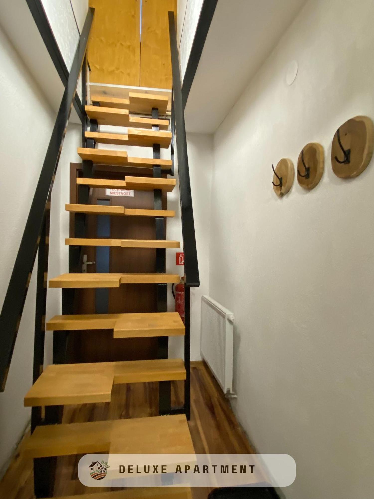 Apartmanovy Dom Visnove ภายนอก รูปภาพ